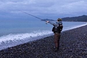 ライトショアジギングの基本を解説！